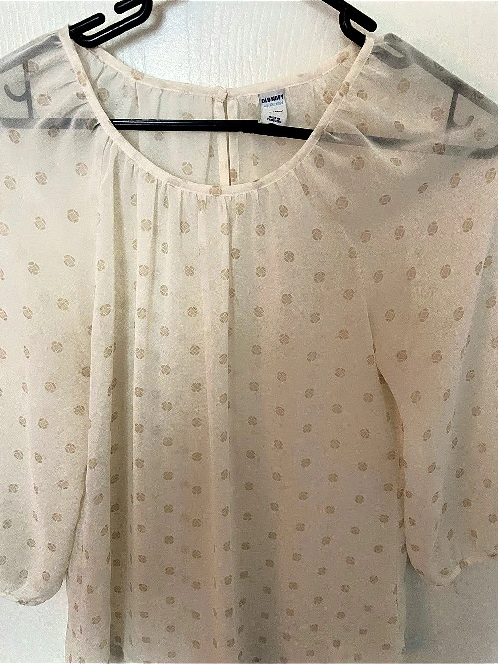 Old Navy Polka Dot Blouse in Cream & Pink Size XS Like New